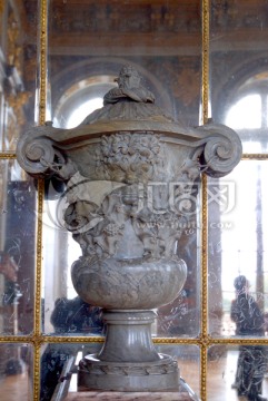 凡尔赛宫镜厅铜塑摆件