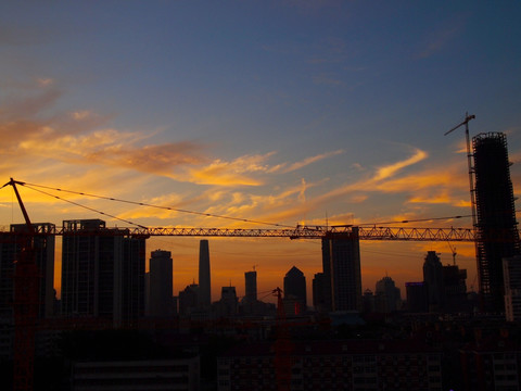 晚霞 城市 天空