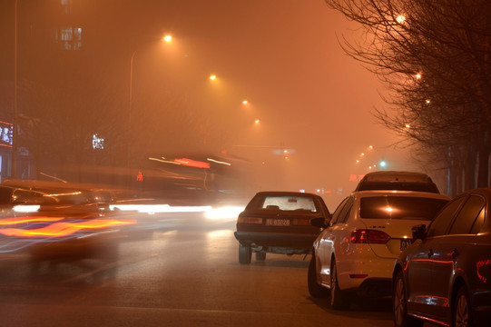 雾霾夜景