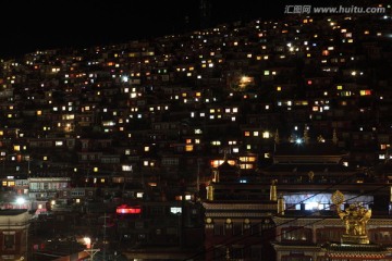 喇荣寺五明佛学院 夜景