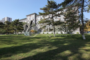 中国传媒大学主教学楼