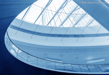 广州大型购物中心里的玻璃天花板