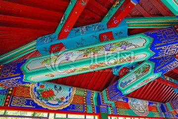 中国古建抄手游廊彩绘装饰艺术