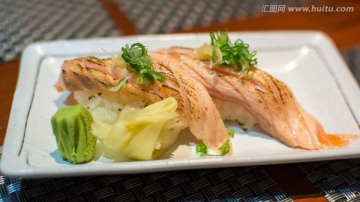 火炙三文魚腩寿司