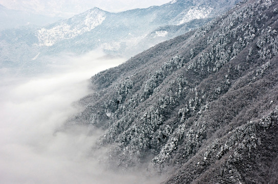 雪山