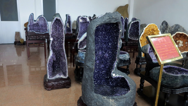 紫水晶  水晶石