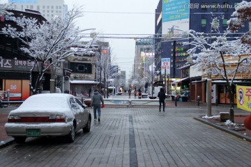 首尔城市雪景