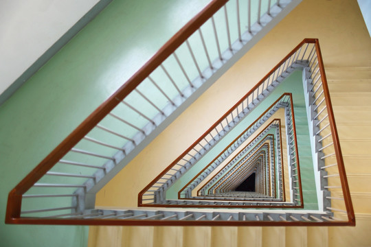 旋转的楼梯建筑艺术