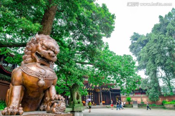 峨眉山报国寺