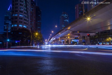 高架夜景