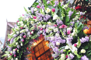 婚礼鲜花拱门