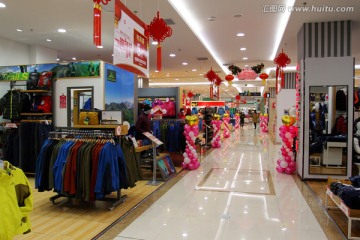 服装卖场 卖场装饰 新品上市