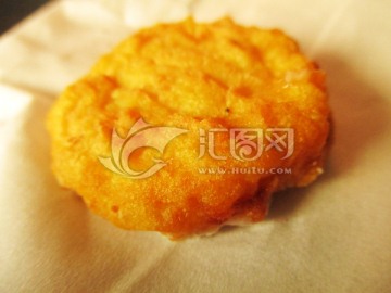 油炸酥黄鸡块 特写摄影