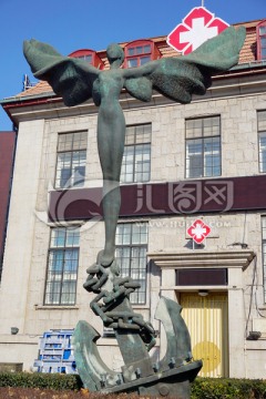 青岛德国风情街主题雕塑