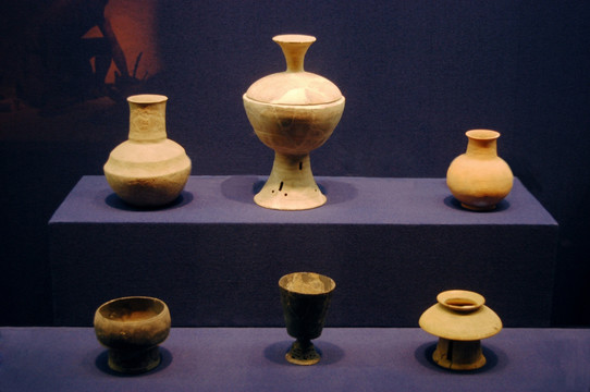 新石器时代陶器