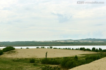 沙漠绿洲