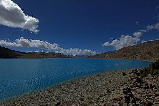 西藏羊卓雍错  羊湖