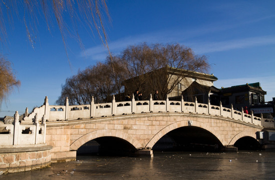 北京什刹海金锭桥