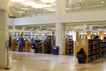 旧金山公共图书馆