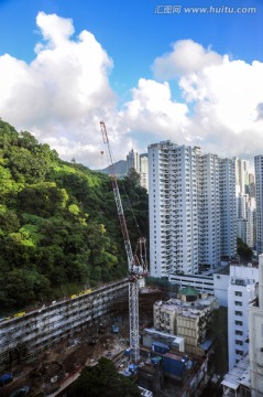 香港高楼夹缝里的工地