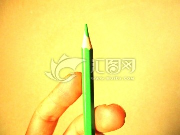 绿色彩色铅笔 手持彩铅