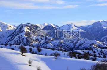 天山 雪山 福寿山