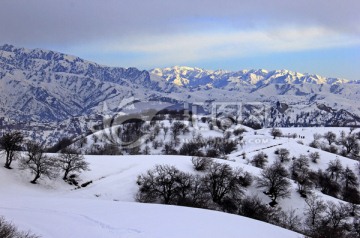 雪山 天山 冬景 雪峰