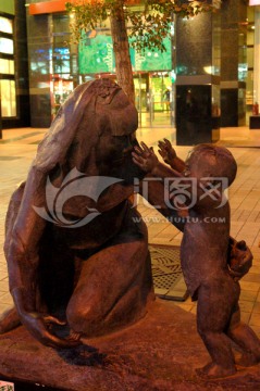 抗战题材雕塑台海主题母亲的港湾