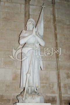 巴黎圣母院室内雕塑 圣女贞德像