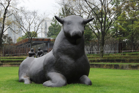 雕塑石牛