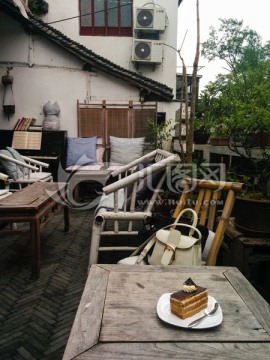 咖啡馆 后院