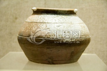 南越王宫博物馆西汉陶罐