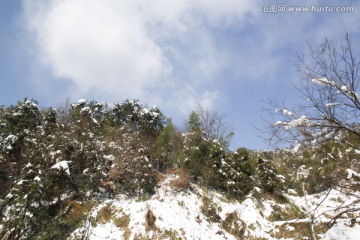 雪地风景 小路 积雪铺地