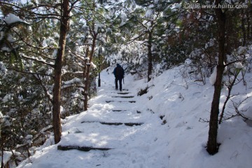 雪景道路