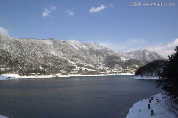 雪景湖泊池塘