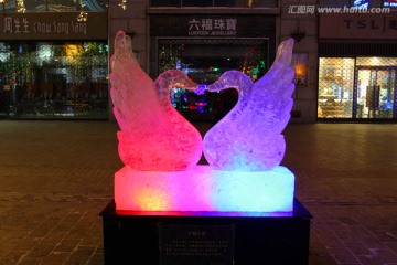 哈尔滨市 中央大街 冰灯天鹅