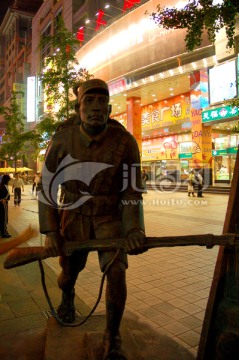 抗战题材雕塑 临摹川军将士塑像