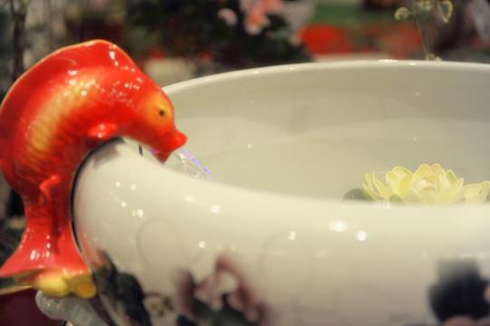 陶瓷流水鱼缸