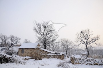 雪后的村庄