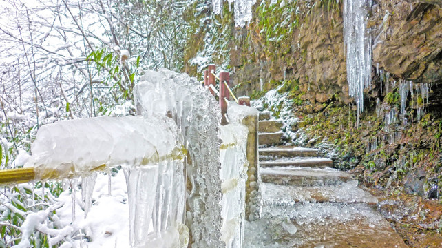 冰雪小路 冰柱 冰挂