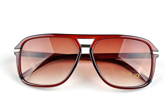 茶色方大框 时尚 太阳眼镜