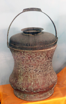 藏族铜奶桶