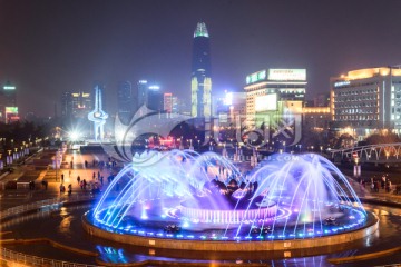 泉城广场音乐喷泉夜景