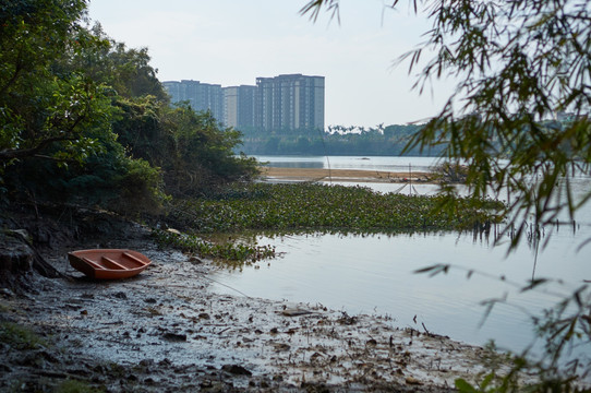 河流野钓场地