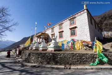 长坪沟里的藏传佛教寺庙