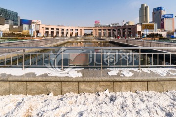 雪后泉城广场