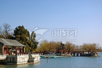 颐和园昆明湖水景