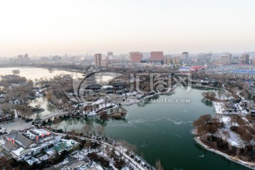 雪后大明湖全景