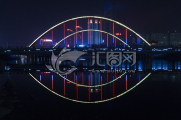 潍坊彩虹桥夜色