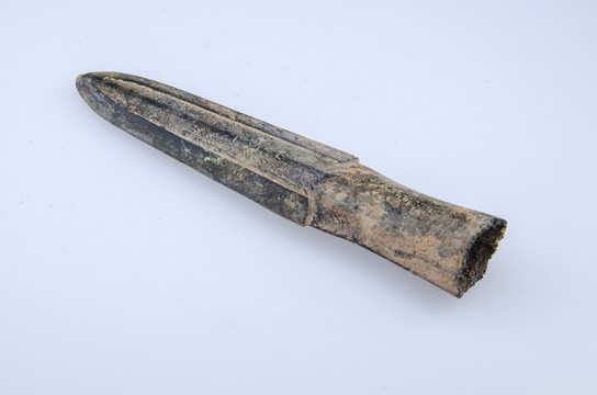 汉代青铜柳叶矛